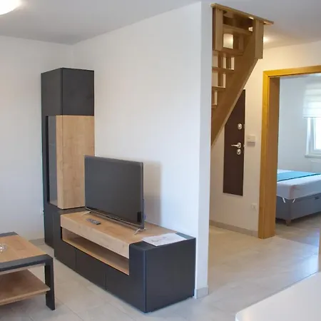 شقة Seaview Family Retreat Mandre *